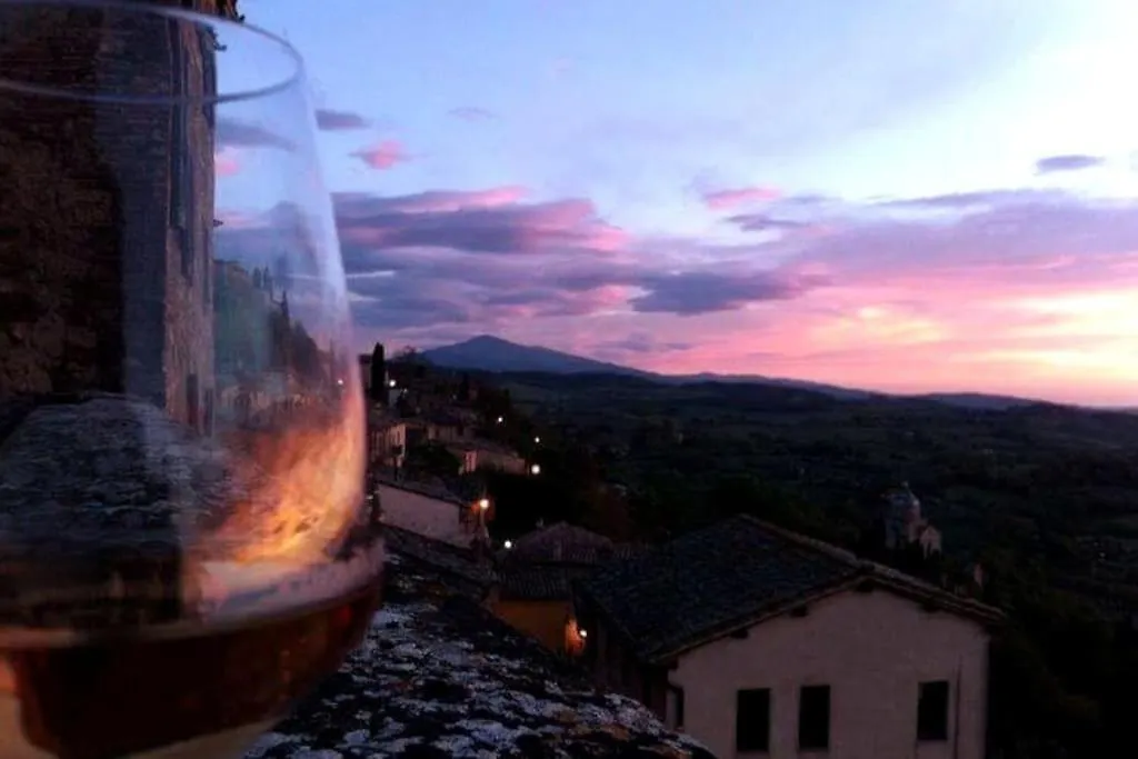 Casa Graziella - Appartamento Con Parcheggio Privato Montepulciano